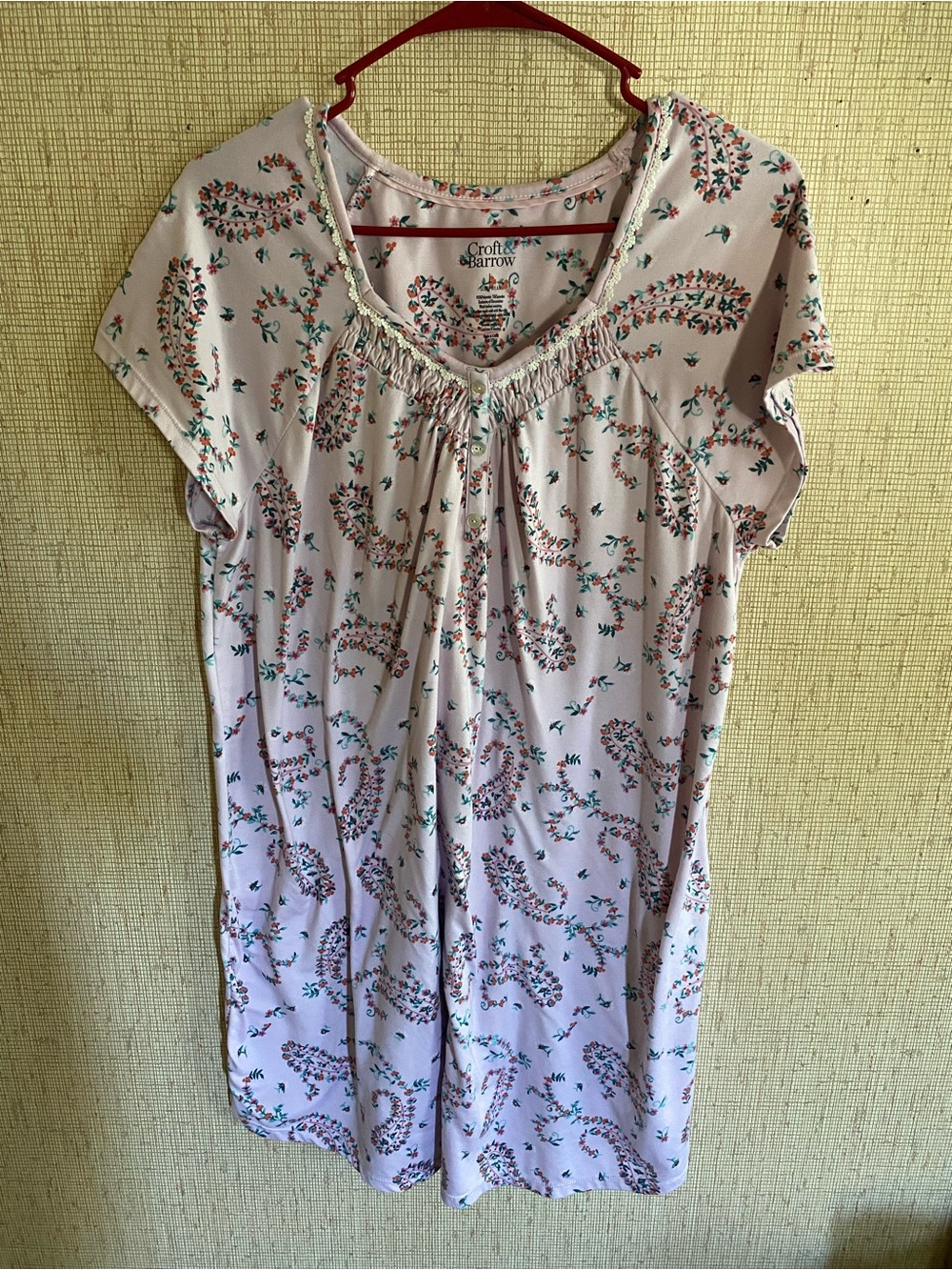 Croft & Barrow Light Lavender Floral Sleepwear Top with floral design/Size L